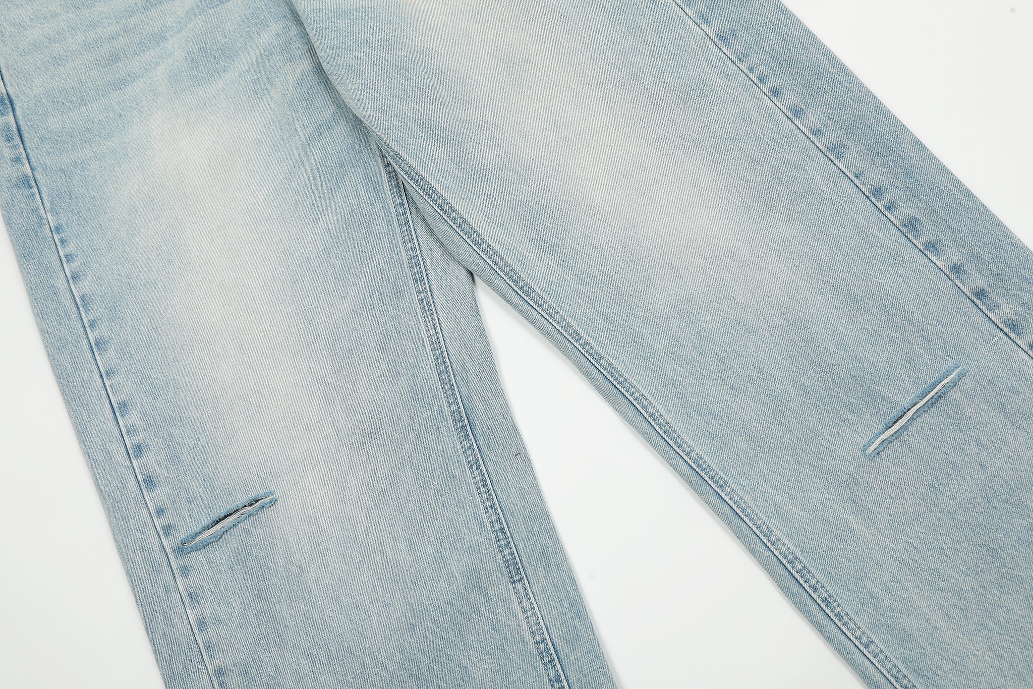 11KN Relaxed-fit Acid-washed Jeans #K8990