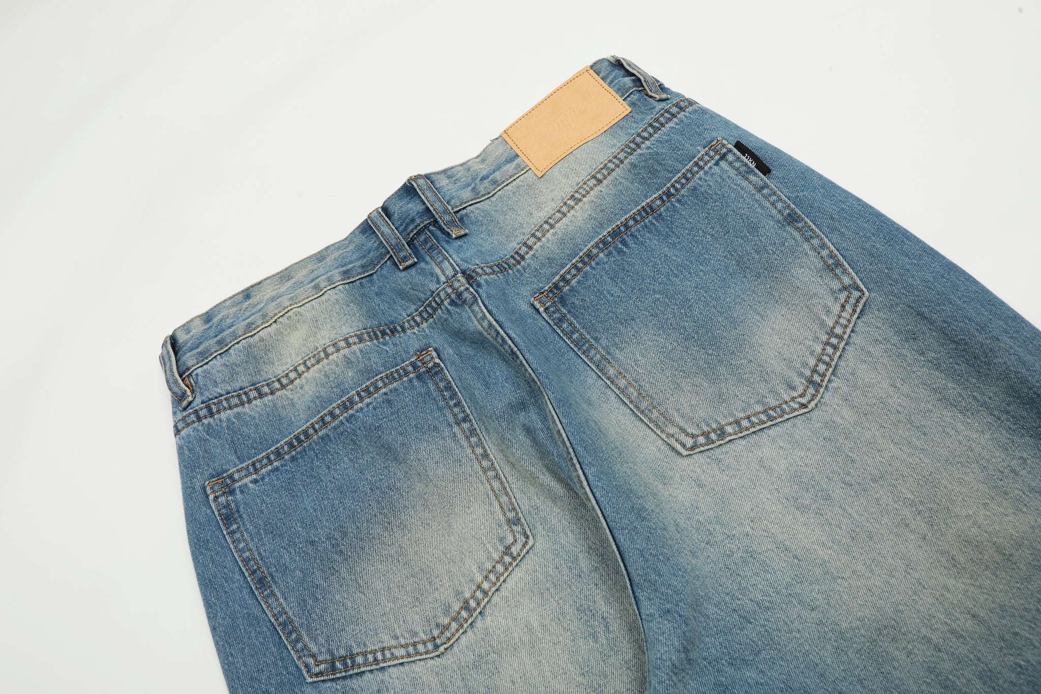 11KN Baggy Washed Jeans #K8815