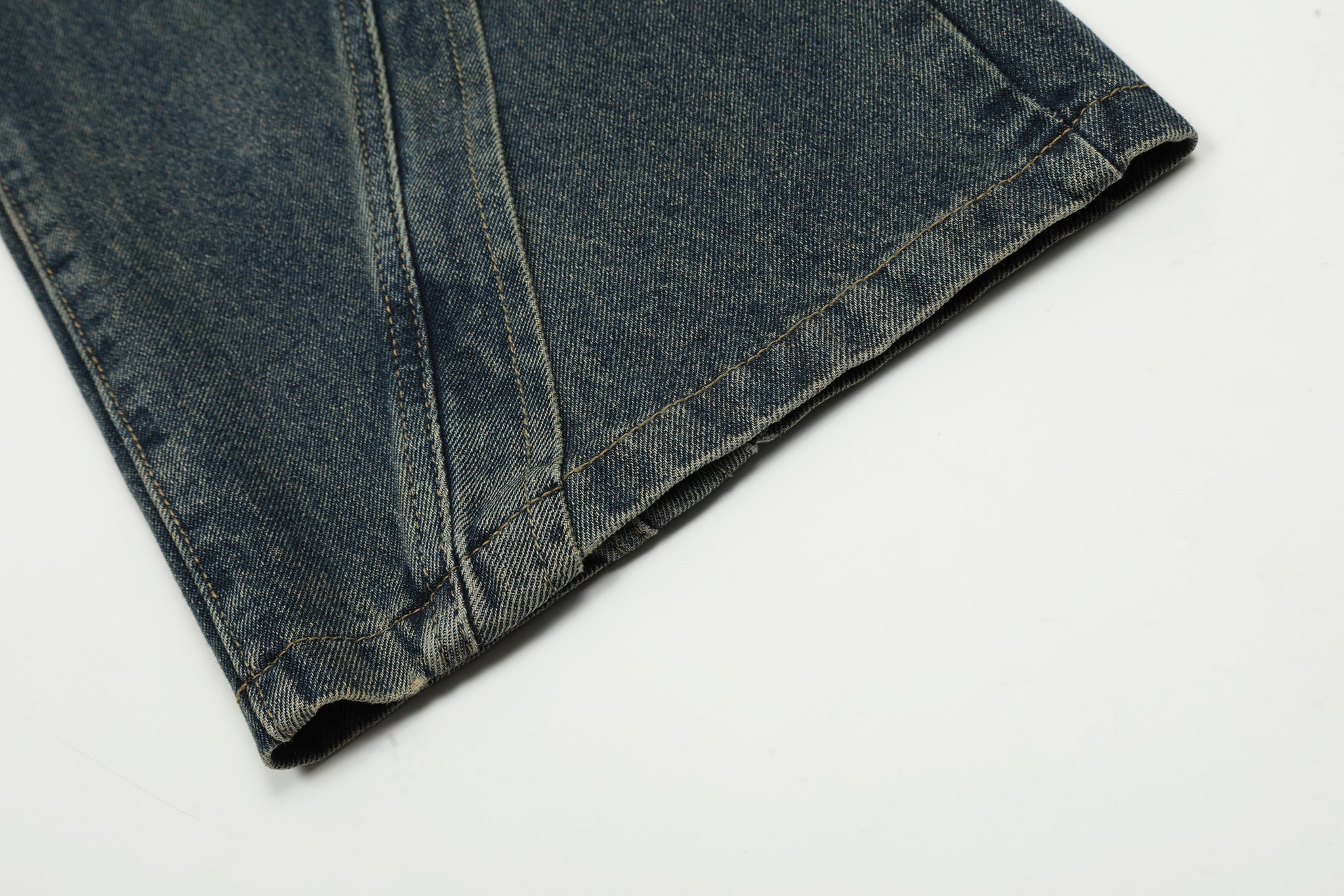 11KN Straight Leg Vintage Jeans #K3191