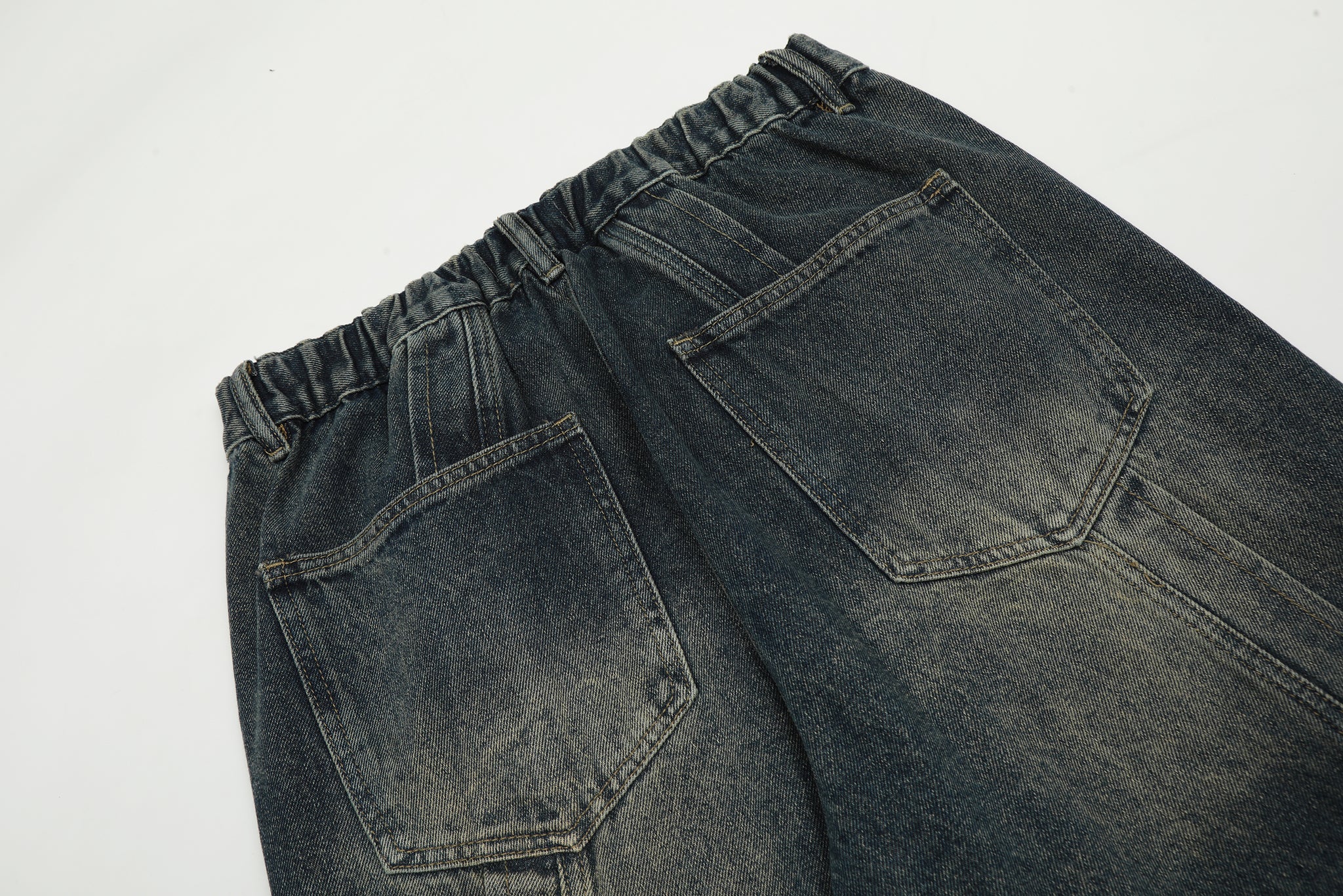 11KN Straight Leg Vintage Jeans #K3191