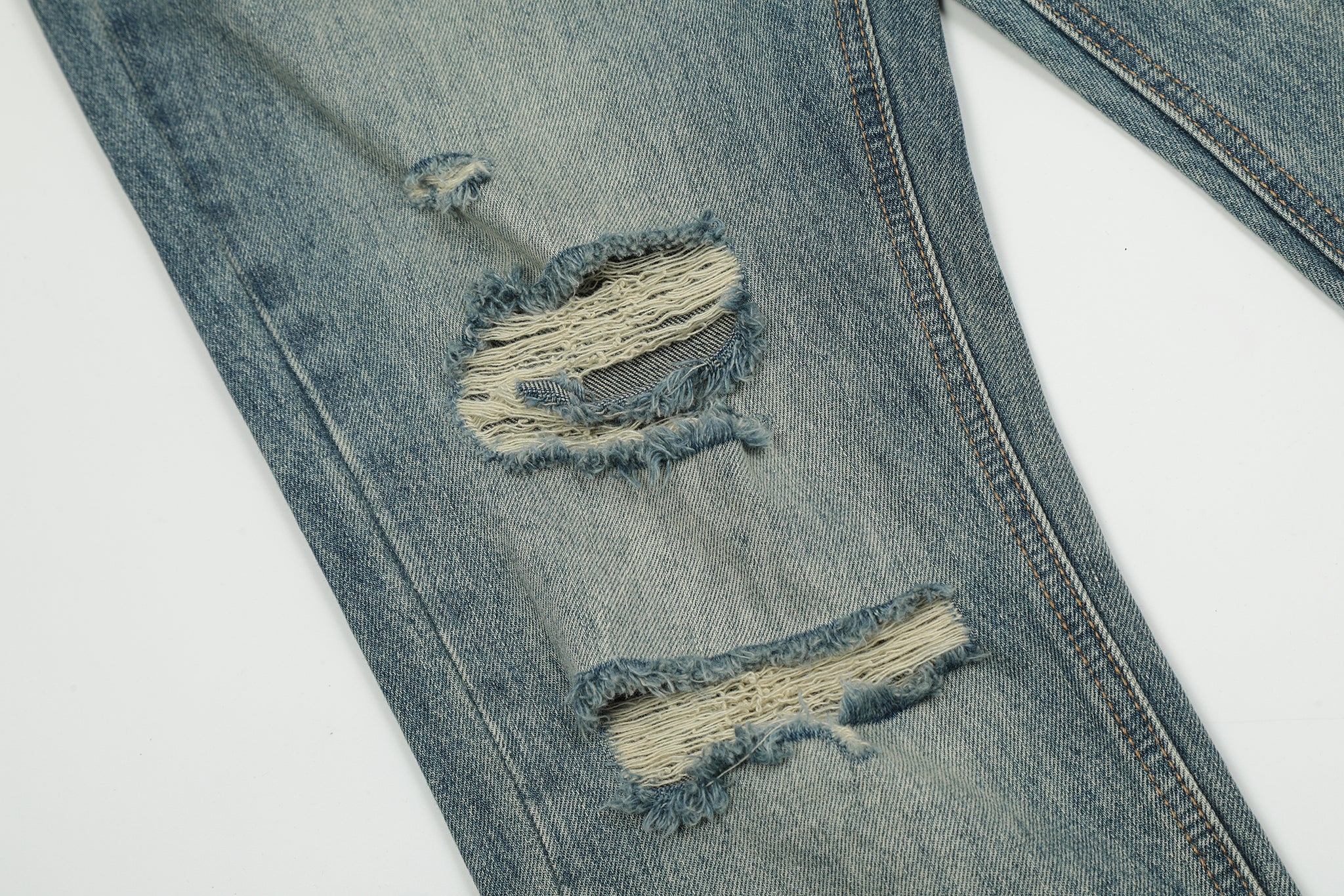 11KN VINTAGE RIPPED JEANS #K5186