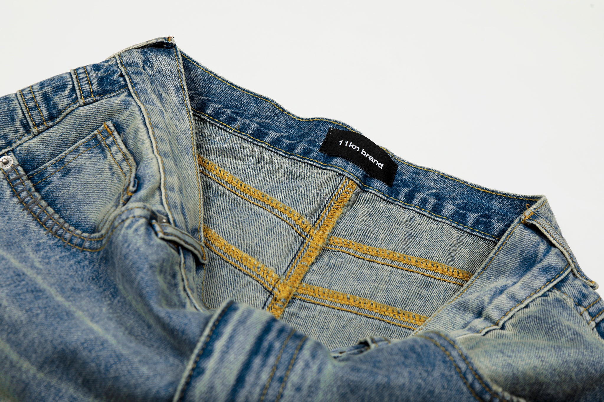11KN ‌‌‌STRAIGHT LEG CLEAN FIT JEANS #CK9677