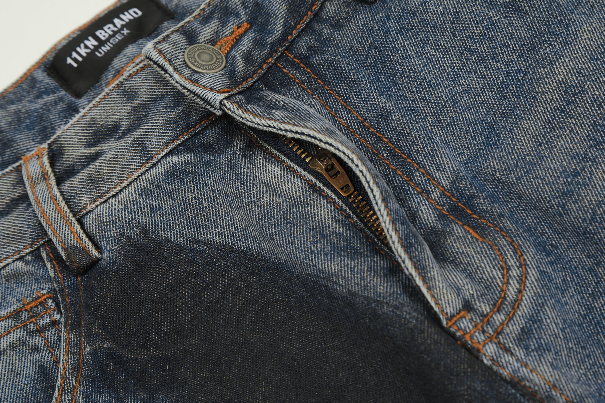 11KN Graffiti Loose Jeans #K3310