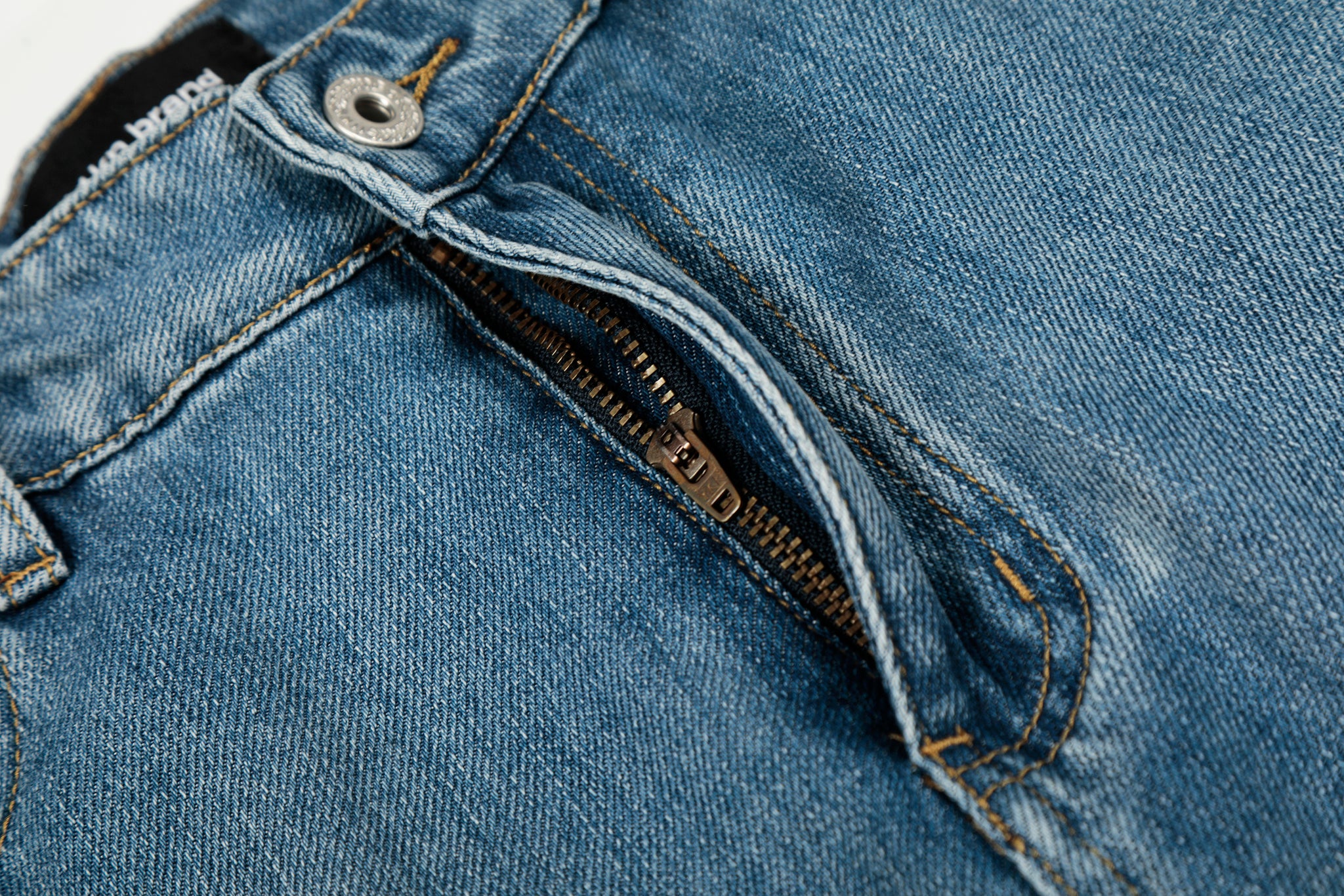 11KN WASHED CLASSIC DENIM JEANS #GP9689