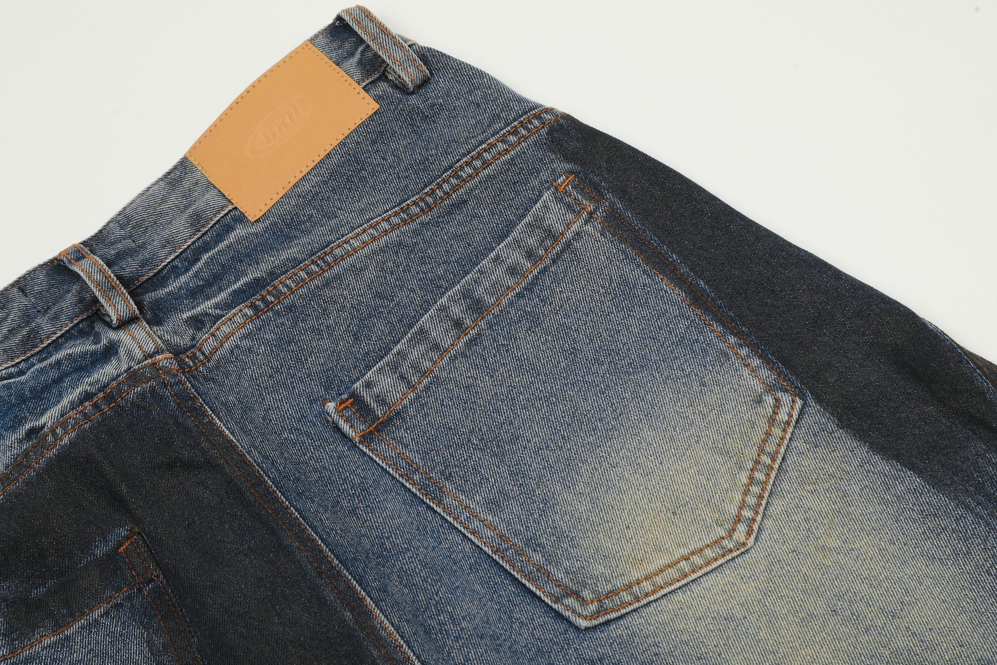 11KN Graffiti Loose Jeans #K3310