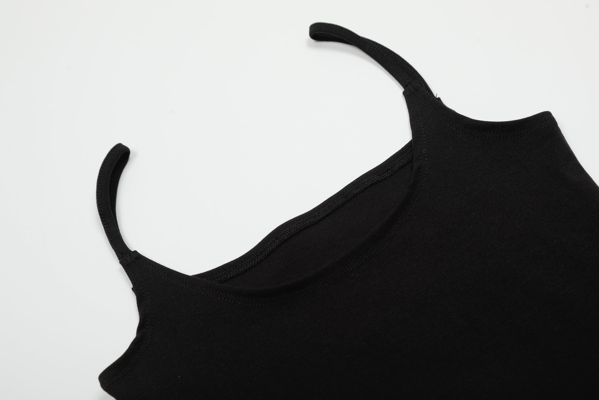 11KN SOLID STRAPLESS CAMISOLE #BC89N