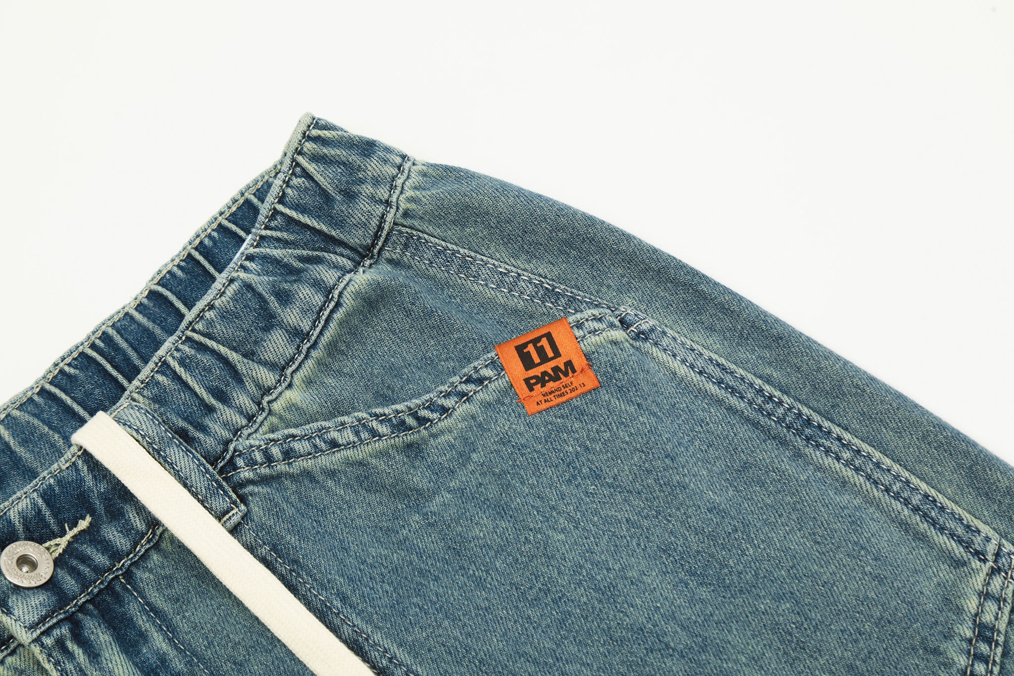 11KN Loose Straight-Leg Denim Jeans #K9311