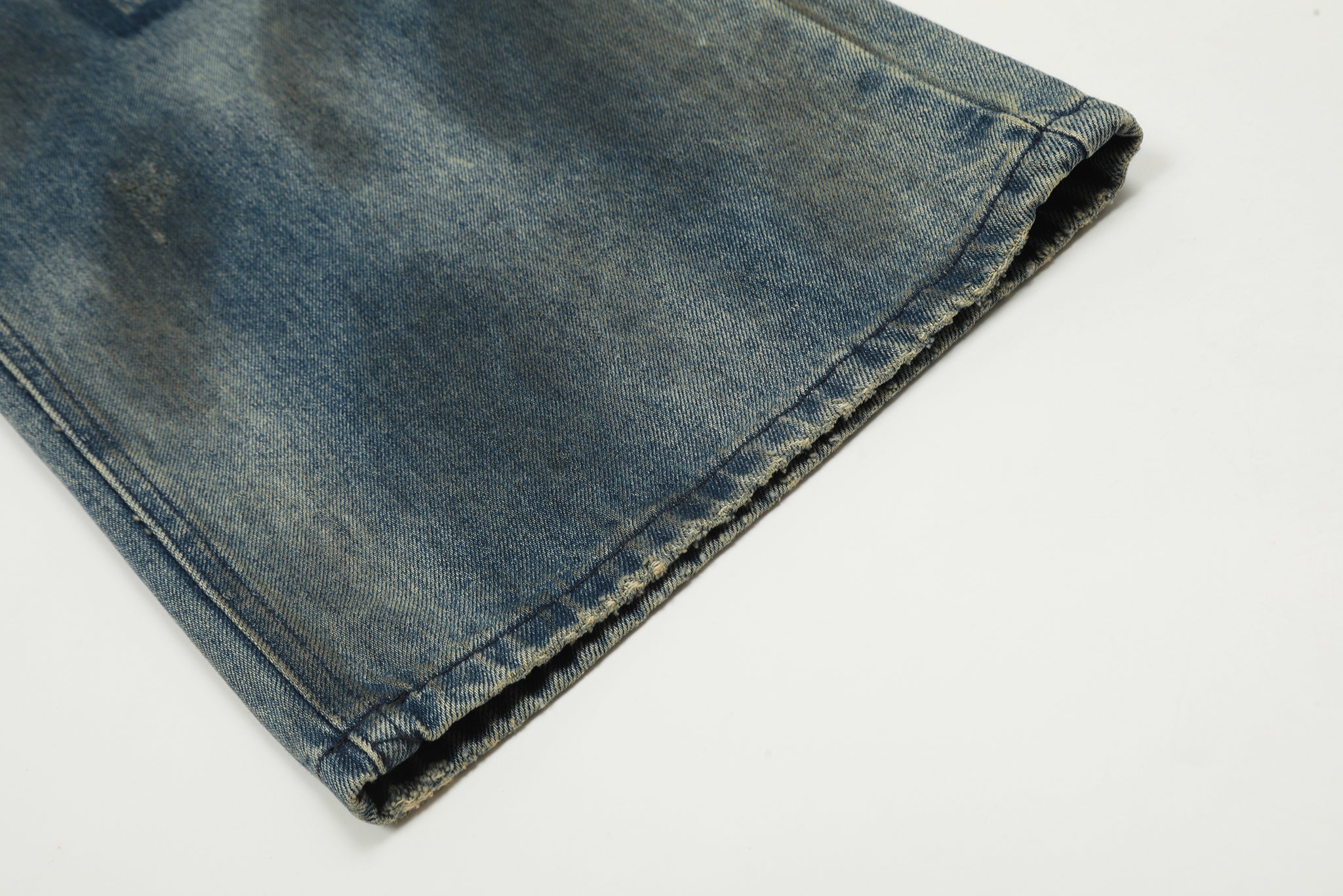 11KN Heavy Distressed Jeans #CK5350