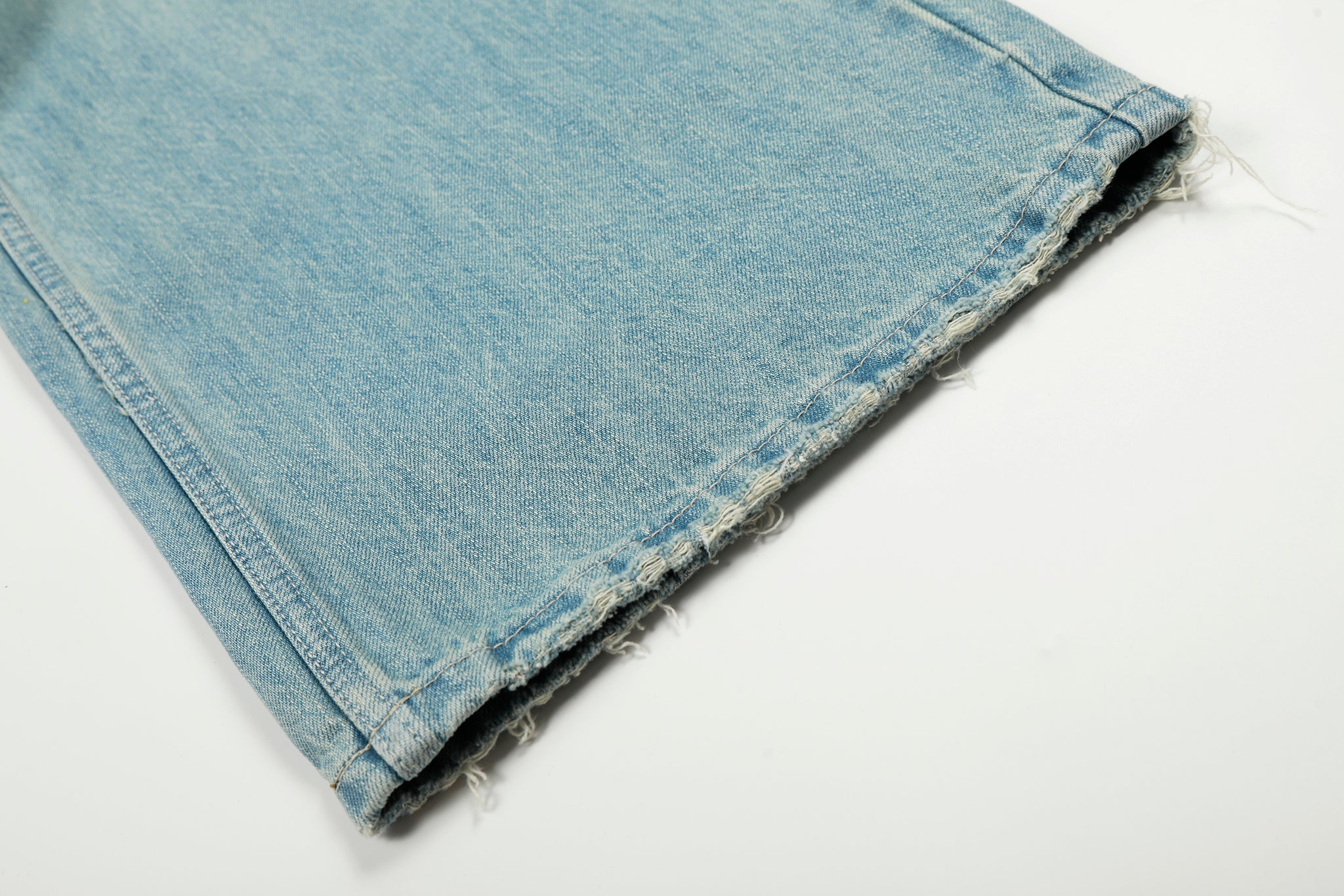11KN WASHED DISTRESSED JEANS #CK9697