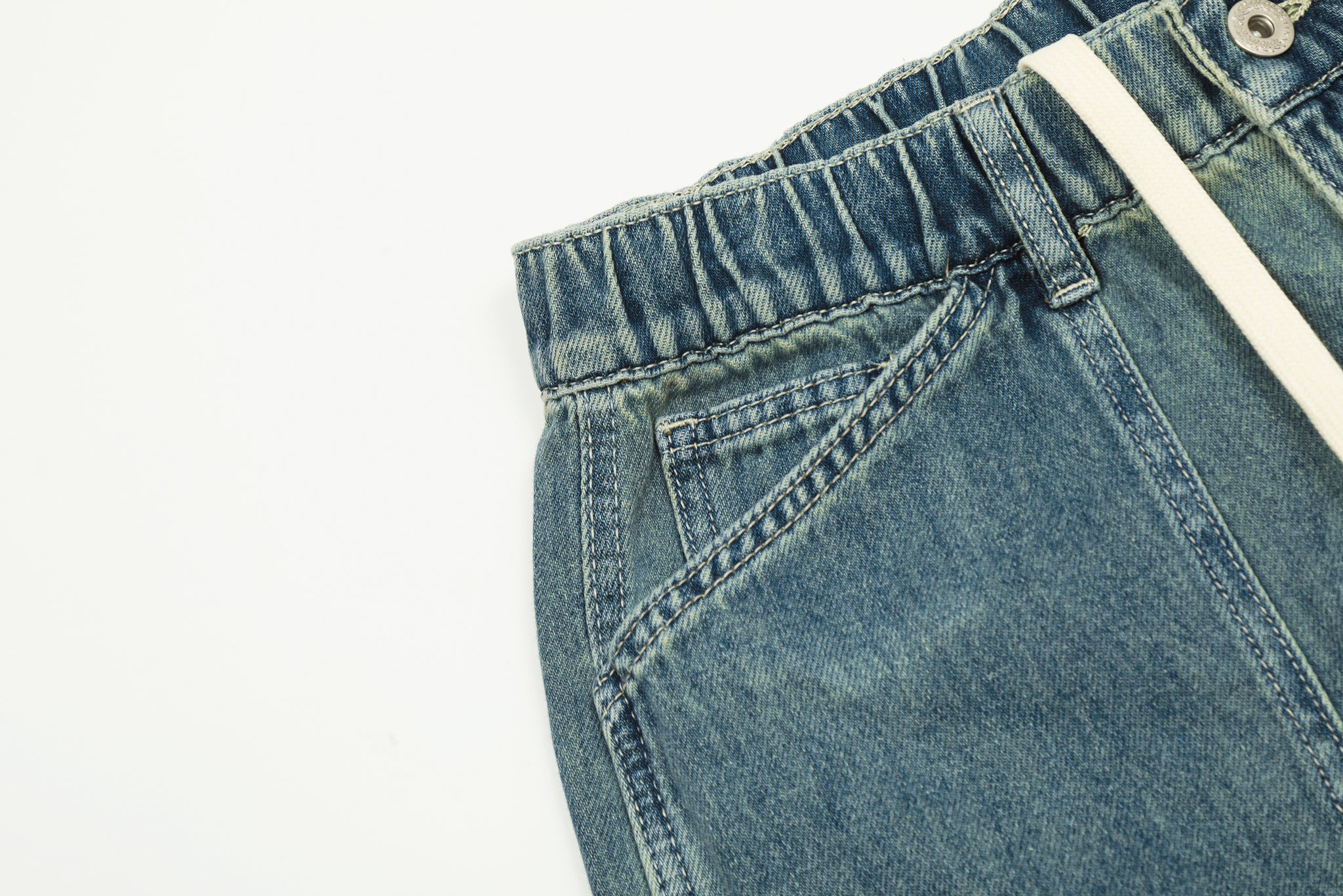 11KN Loose Straight-Leg Denim Jeans #K9311