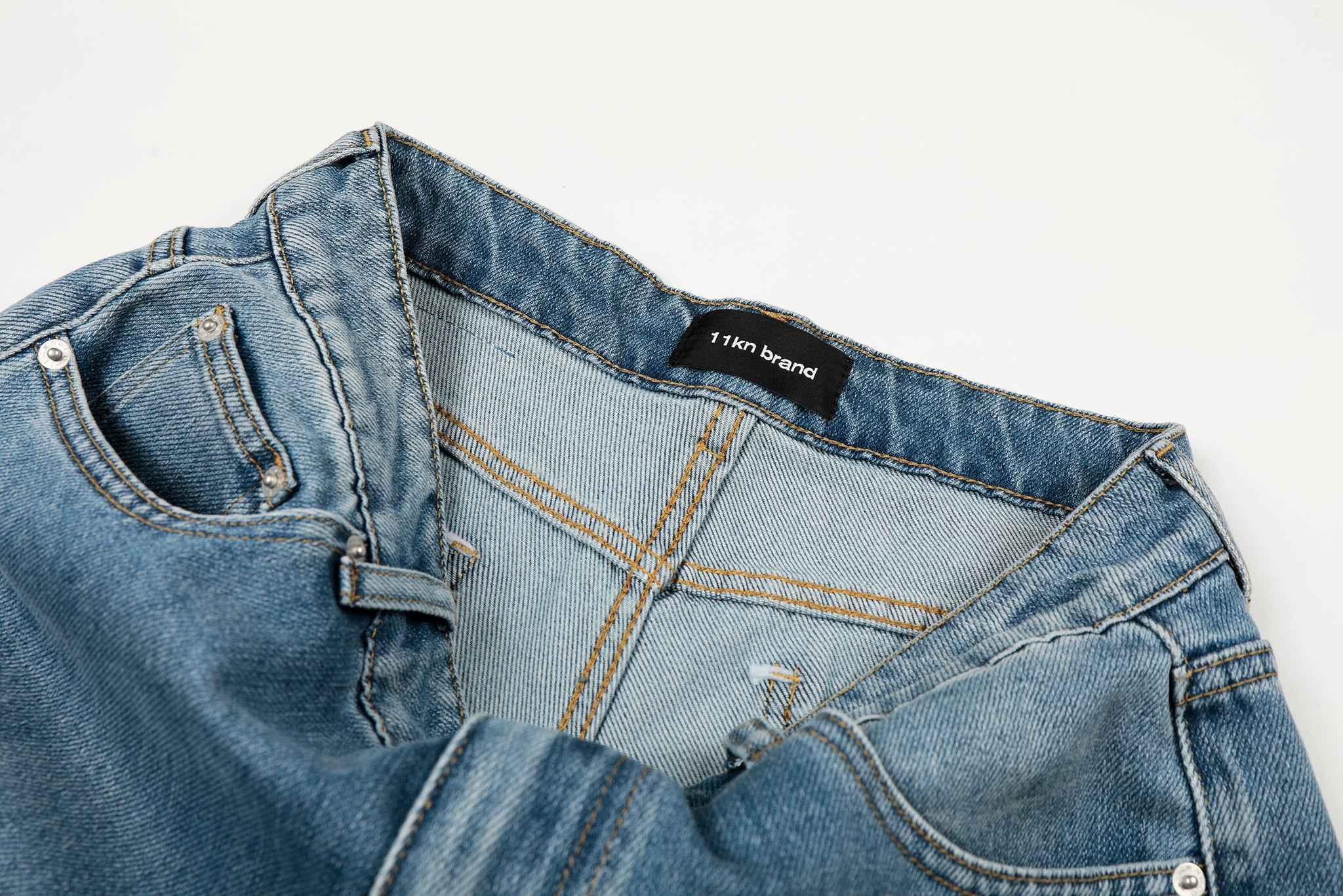 11KN WASHED CLASSIC DENIM JEANS #GP9689