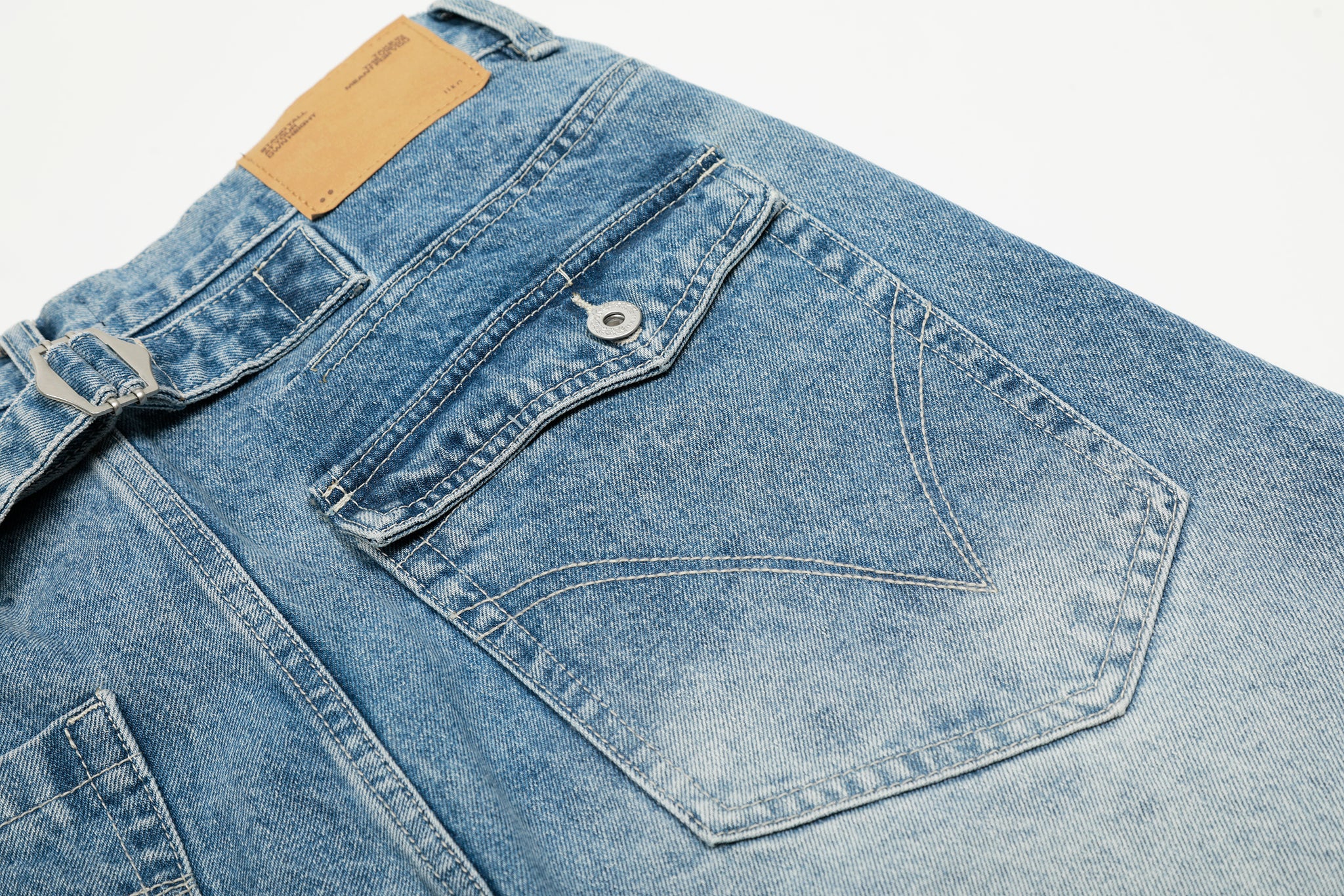 11KN ‌‌‌CLASSIC RELAXED BLUE JEANS #CK9673