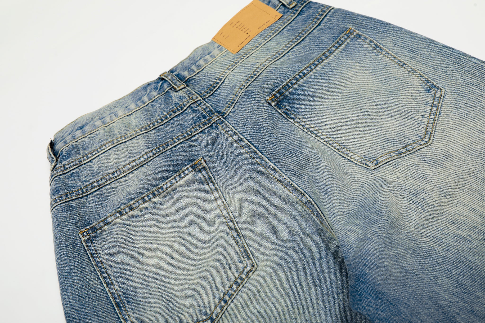 11KN ‌‌‌STRAIGHT LEG CLEAN FIT JEANS #CK9677