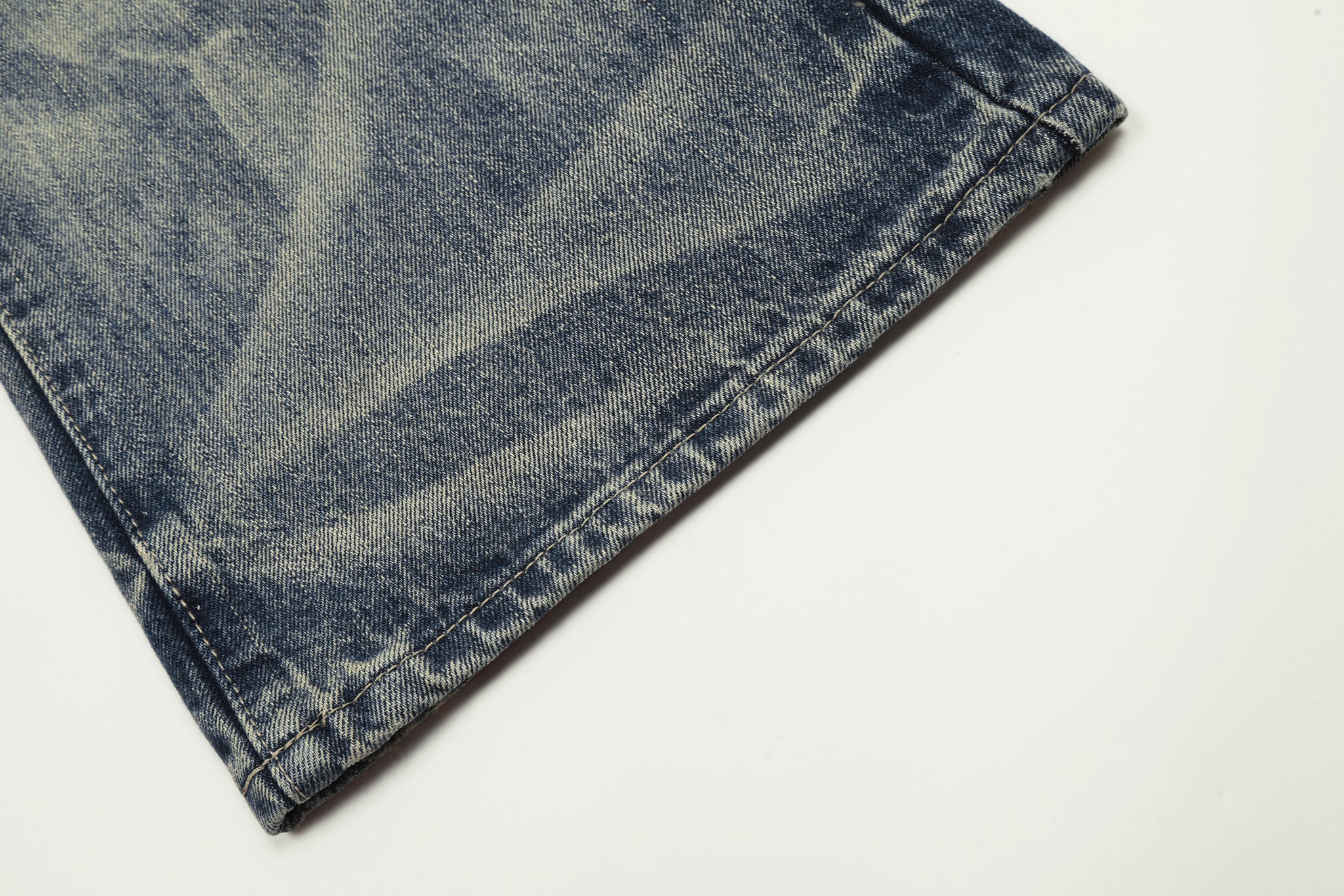 11KN Wash Marks Distressed Jeans #K5309