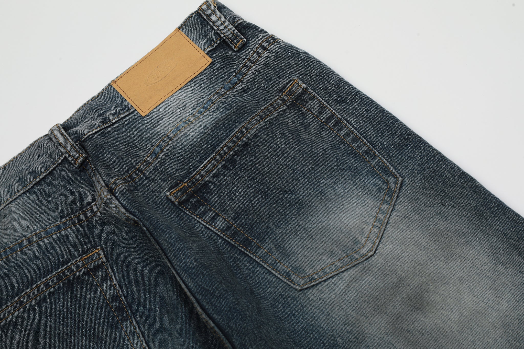 11KN Sanded Distressed Details Jeans #K5305