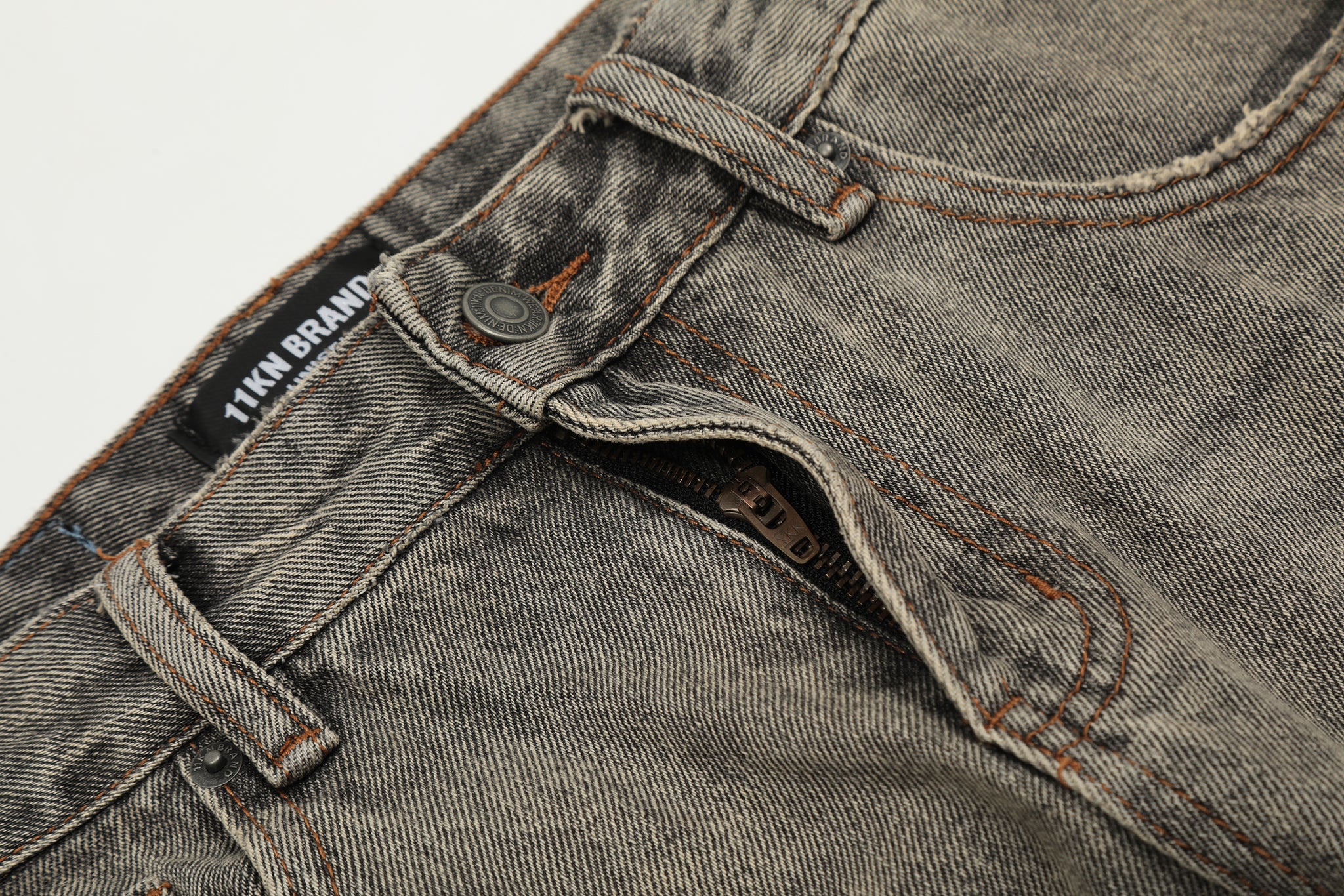 11KN Vintage Grunge Jeans #N5306