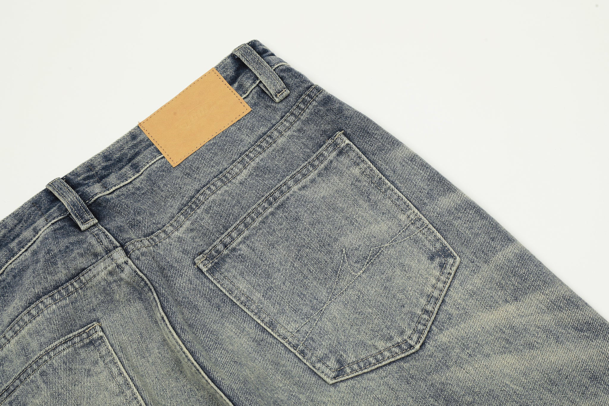 11KN Wash Marks Distressed Jeans #K5309