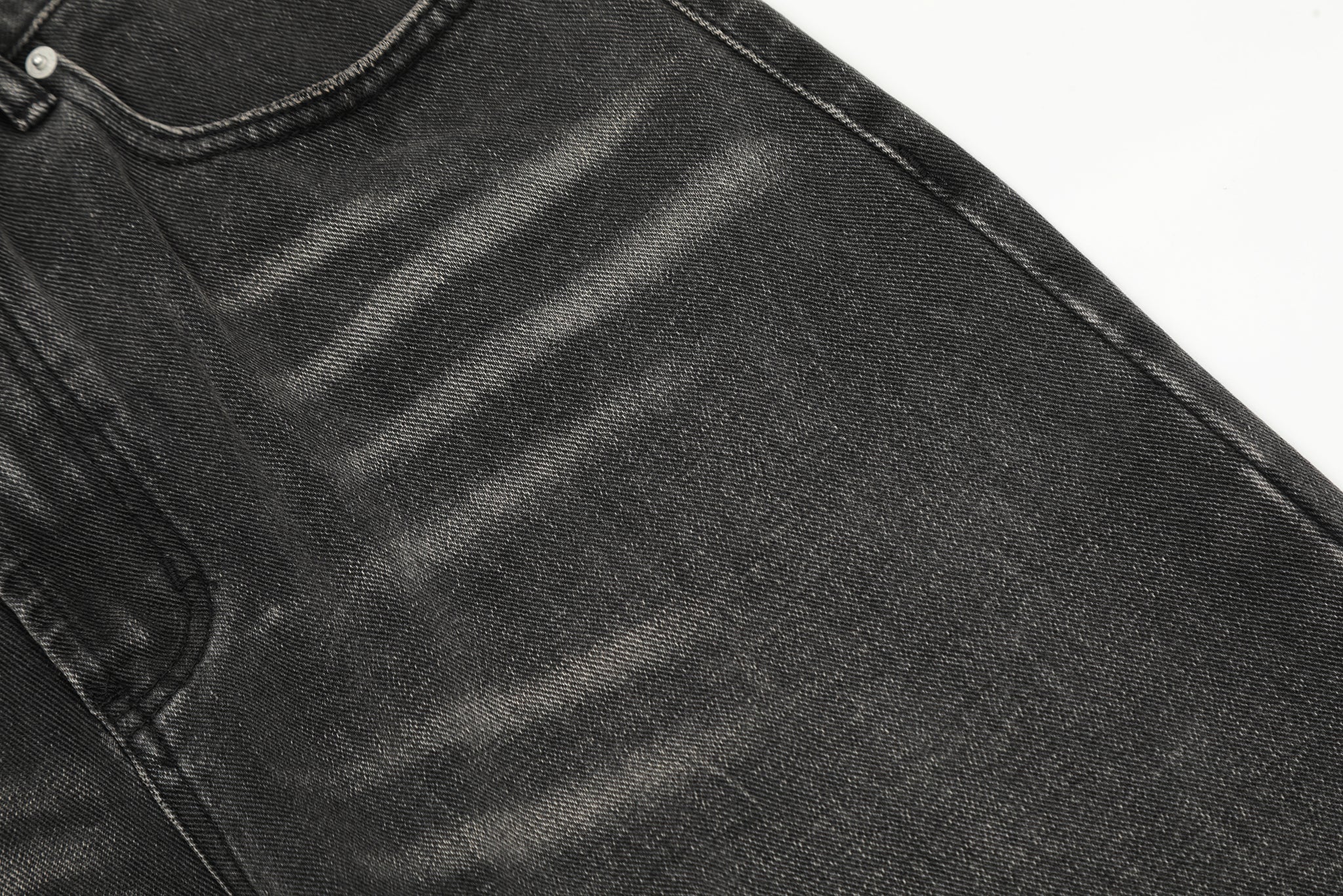 11KN Stone-Washed Distressed Denim Jeans #K9090