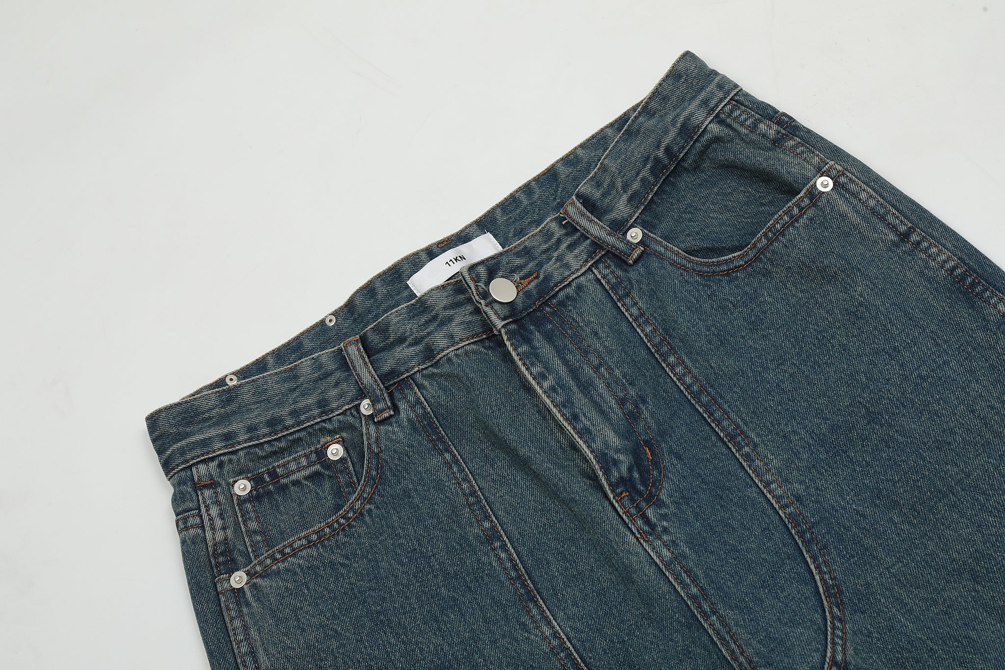 11KN 724 Light Rise Slim Straight Vintage Jeans #K8938