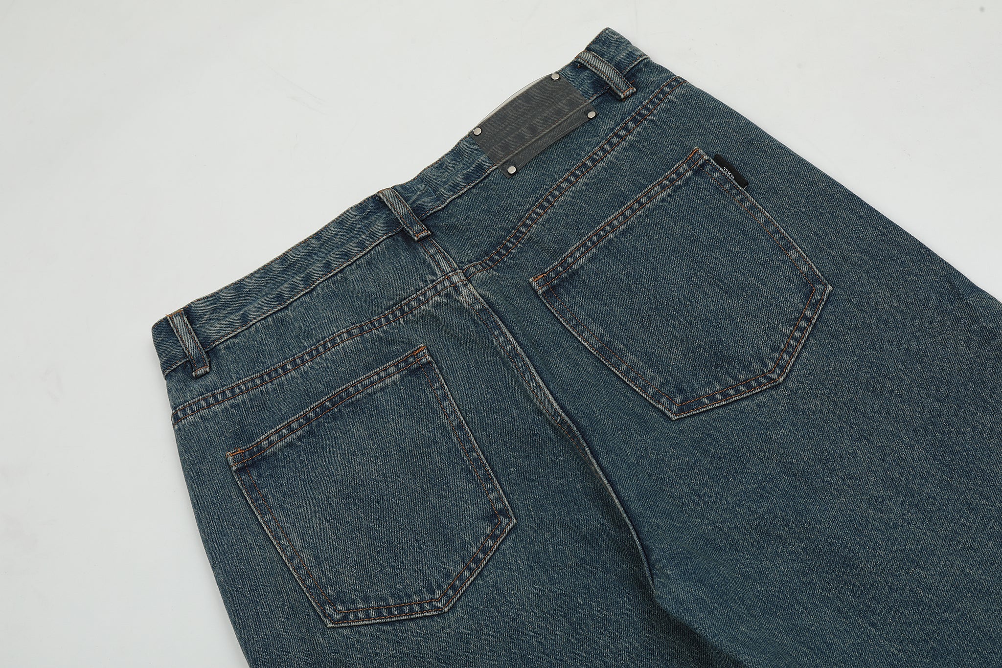 11KN 724 Light Rise Slim Straight Vintage Jeans #K8938